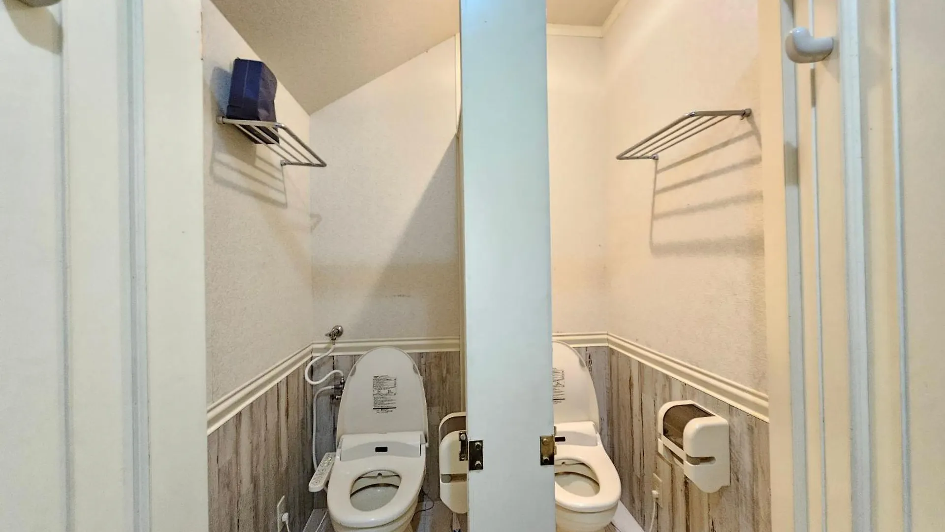 Penzion Hotel White House ホワイト ハウス Šimukappu Japonsko